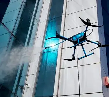 Drone Ile Cam Temizliginin Avantajlari 360x320
